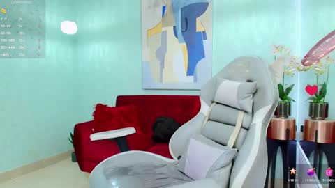 Theia  online show from 01/19/25, 03:42