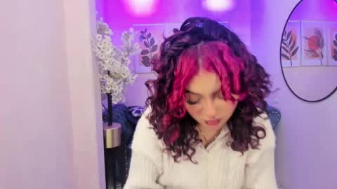 Theia  online show from 10/09/25, 02:15