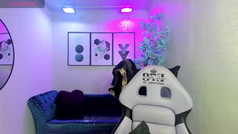 Theia  online show from 11/29/25, 12:30