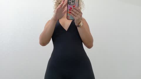 Lily Marie online show from 12/05/25, 05:42