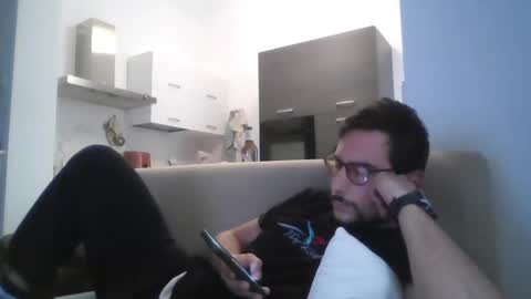 Snapshot of theitalianx95x chatting on 11/16/25, 02:22 theitalianx95x online show from 11/16/25, 02:22