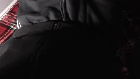 Snapshot of thejerk1974 chatting on 01/04/25, 06:51 Liam online show from 01/04/25, 06:51