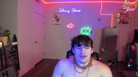 Snapshot of thejohnnystone chatting on 01/01/25, 04:29 Johnny Stone online show from 01/01/25, 04:29