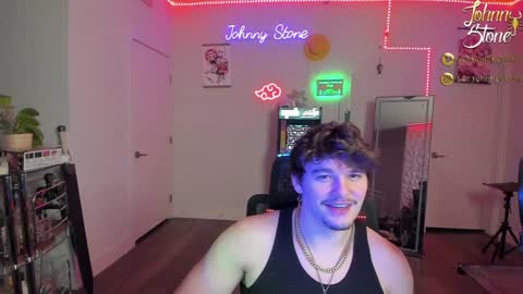 Snapshot of thejohnnystone chatting on 01/08/25, 01:11 Johnny Stone online show from 01/08/25, 01:11