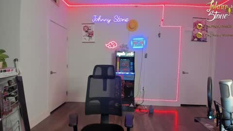 Snapshot of thejohnnystone chatting on 01/17/25, 01:25 Johnny Stone online show from 01/17/25, 01:25