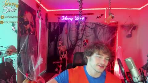 Snapshot of thejohnnystone chatting on 10/05/25, 12:09 Johnny Stone online show from 10/05/25, 12:09