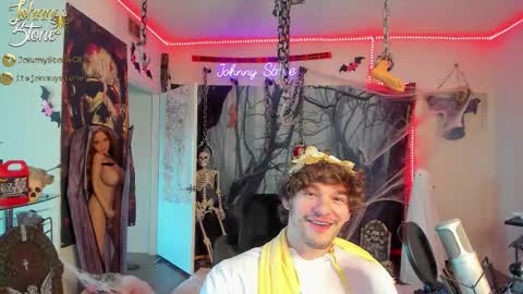 Snapshot of thejohnnystone chatting on 10/12/25, 12:09 Johnny Stone online show from 10/12/25, 12:09