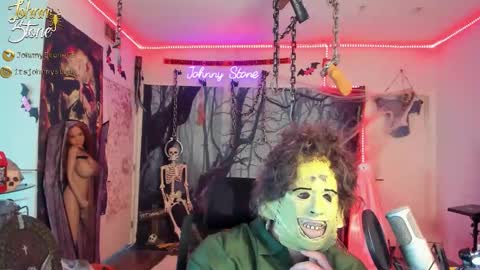 Snapshot of thejohnnystone chatting on 10/19/25, 12:11 Johnny Stone online show from 10/19/25, 12:11