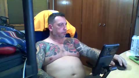 Snapshot of thekier chatting on 02/15/25, 05:50 thekier online show from 02/15/25, 05:50