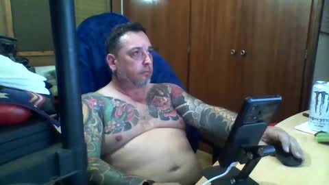 Snapshot of thekier chatting on 03/01/25, 01:11 thekier online show from 03/01/25, 01:11