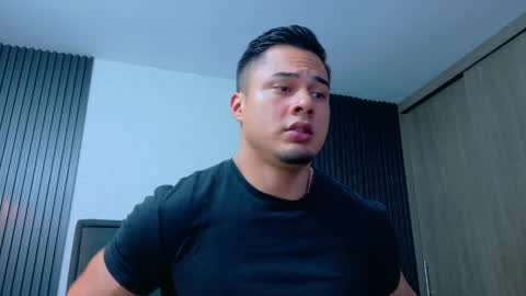 Snapshot of thekingerick chatting on 05/19/26, 03:57 thekingerick online show from 05/19/26, 03:57