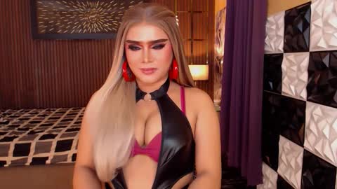 Paula online show from 03/15/26, 08:20