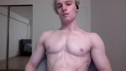 Snapshot of thelevimeyers chatting on 05/30/26, 02:30 thelevimeyers online show from 05/30/26, 02:30