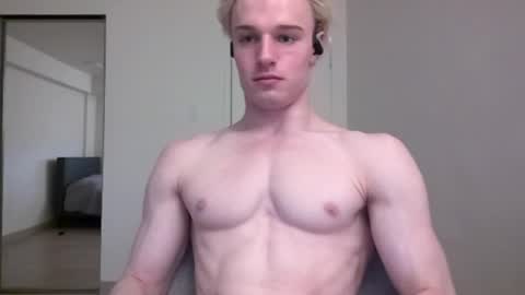 Snapshot of thelevimeyers chatting on 05/31/26, 02:42 thelevimeyers online show from 05/31/26, 02:42