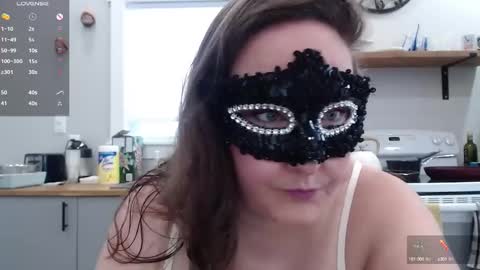 Snapshot of thelipsdown chatting on 02/25/25, 01:28 Lacey online show from 02/25/25, 01:28