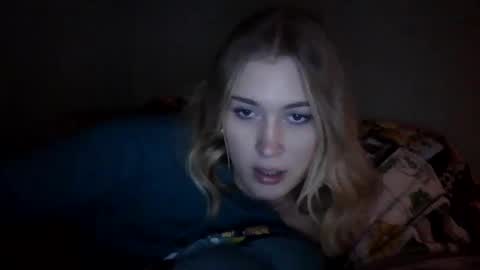 Snapshot of thelittlebambii chatting on 01/09/25, 11:56 Little Bambii online show from 01/09/25, 11:56