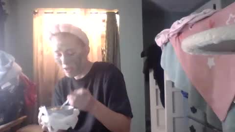 Snapshot of thelittlebambii chatting on 01/11/25, 07:49 Little Bambii online show from 01/11/25, 07:49