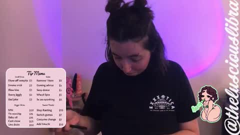 Snapshot of thelusciouslibra chatting on 10/26/25, 07:42 thelusciouslibra online show from 10/26/25, 07:42