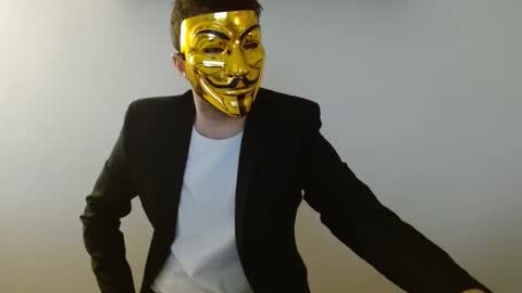 Snapshot of themaskedlondoner chatting on 02/02/26, 01:21 The Masked Londoner online show from 02/02/26, 01:21