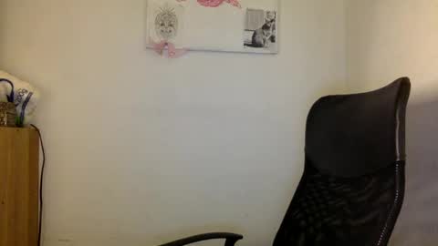 Lucy Lucy online show from 01/03/25, 01:38