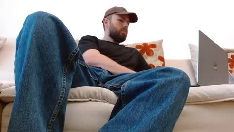 TheMonarchGoat online show from 04/22/26, 04:15