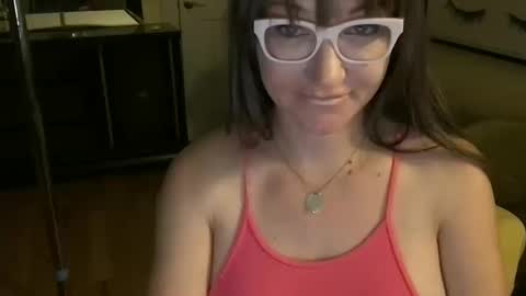 Snapshot of themrsnelson chatting on 10/17/25, 07:33 Cach Nelson online show from 10/17/25, 07:33
