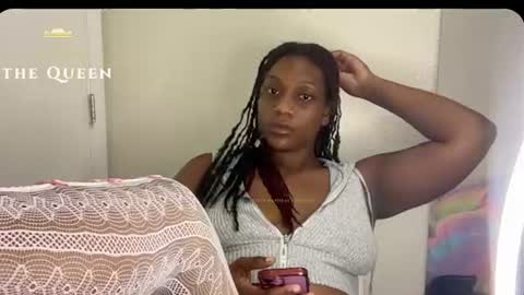 Snapshot of thenaturalgoddess chatting on 06/11/26, 12:32 TheNaturalGoddess online show from 06/11/26, 12:32
