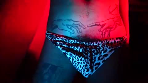 Snapshot of thenautibouy chatting on 11/25/25, 01:27 thenautibouy online show from 11/25/25, 01:27