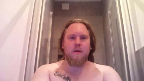 Snapshot of thenewdude1992 chatting on 04/05/26, 08:28 thenewdude1992 online show from 04/05/26, 08:28