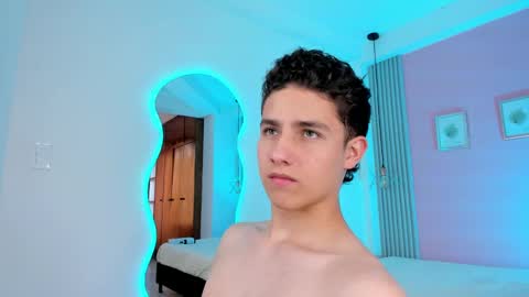  THEO- MATEO  online show from 01/08/25, 05:05