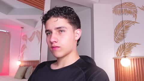  THEO- MATEO  online show from 01/31/25, 01:45