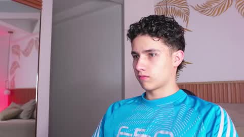  THEO- MATEO  online show from 02/01/25, 12:58