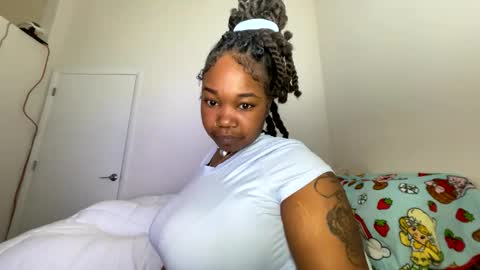 Snapshot of theoneandonlydoll chatting on 03/02/26, 08:04 theoneandonlydoll online show from 03/02/26, 08:04