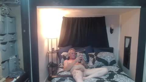 theoneyouwanttwofuck online show from 09/17/25, 07:10