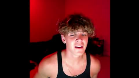 Snapshot of theonlylogan chatting on 06/30/26, 02:12 Logann online show from 06/30/26, 02:12