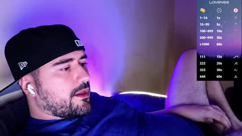 Snapshot of theoravi chatting on 12/28/24, 03:26 Theo Ravi online show from 12/28/24, 03:26