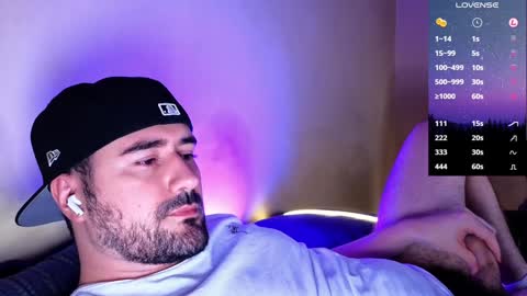 Snapshot of theoravi chatting on 01/09/25, 03:15 Theo Ravi online show from 01/09/25, 03:15