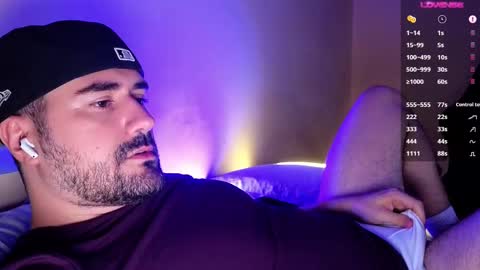 Snapshot of theoravi chatting on 11/16/25, 03:56 Theo Ravi online show from 11/16/25, 03:56