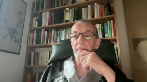 theowlandthe online show from 12/25/24, 09:34