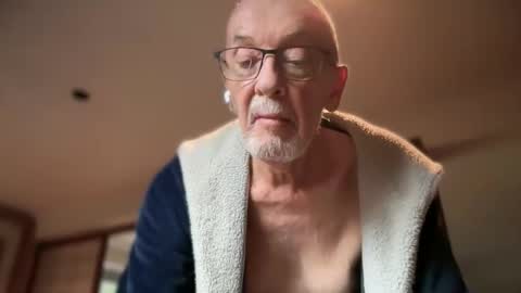 theowlandthe online show from 02/06/26, 10:07