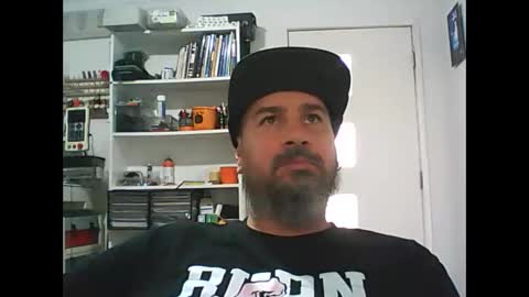 Snapshot of theozbeardguy chatting on 03/18/26, 02:15 aussiebeard online show from 03/18/26, 02:15
