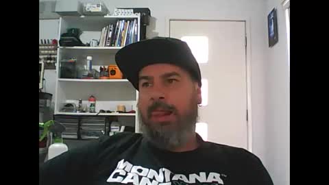 Snapshot of theozbeardguy chatting on 03/23/26, 12:14 aussiebeard online show from 03/23/26, 12:14