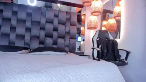 Pamela  online show from 04/23/26, 11:09