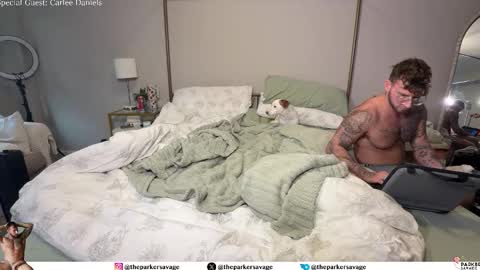 Parker Savage online show from 12/17/25, 08:26