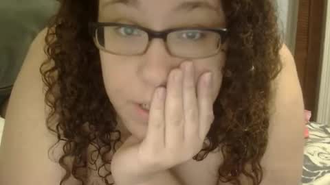 Amelia online show from 10/25/25, 05:08