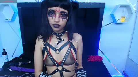 Yue Eclipsa online show from 12/15/24, 03:09