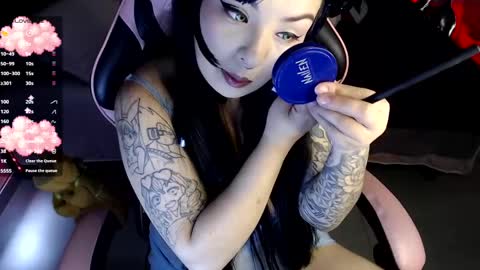 Sara online show from 09/29/25, 02:11