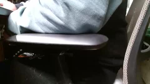 Snapshot of therayth chatting on 01/19/26, 03:54 therayth online show from 01/19/26, 03:54