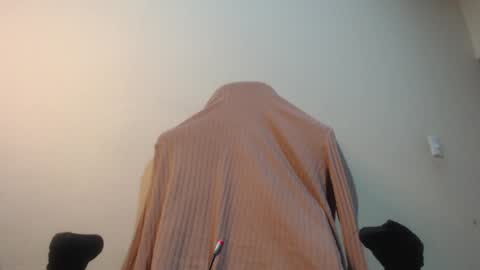 Santiago Enrique online show from 12/08/24, 05:39