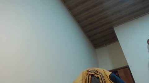 Santiago Enrique online show from 01/18/25, 05:20